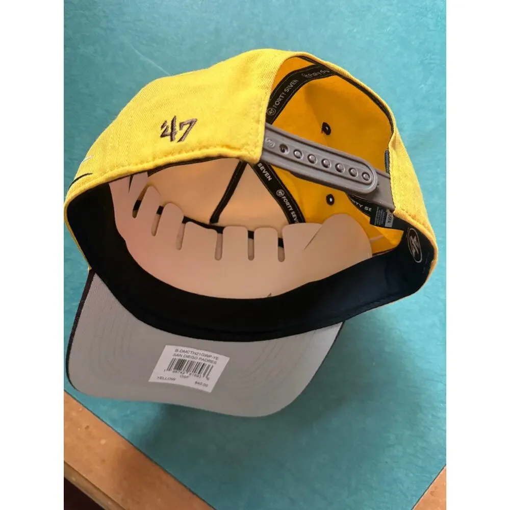 NWT San Diego Padres '47 Hitch Snapback Hat - Yellow/Brown Retro